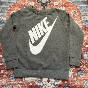 Nike Kids Charcoal Sweater size 4t